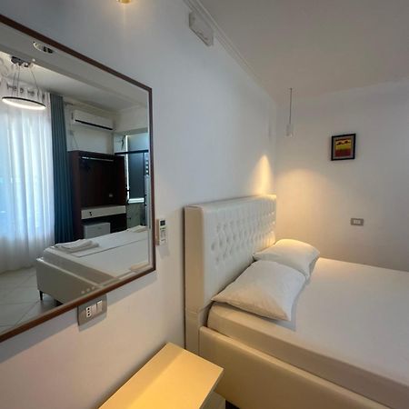 Hotel Kristal Borş Dış mekan fotoğraf